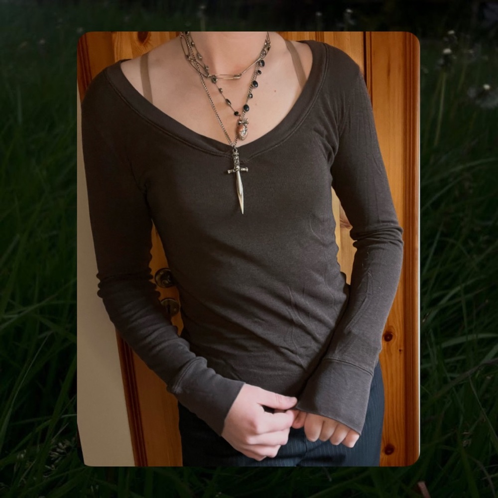✪✪✪ Brown Wide V-Neck Long Sleeve